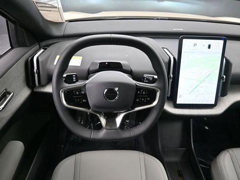 New 2026 Volvo EX30 Cross Country Ultra image 17
