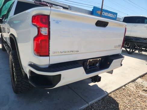 Used 2023 Chevrolet Silverado 3500 High Country w/ Safety Package II image 18