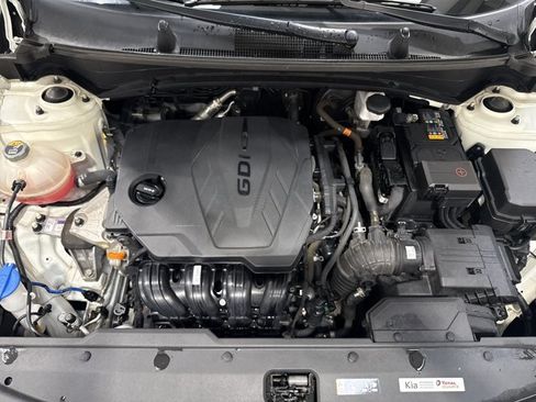 Certified 2023 Kia Sportage LX AWD/4WD image 30