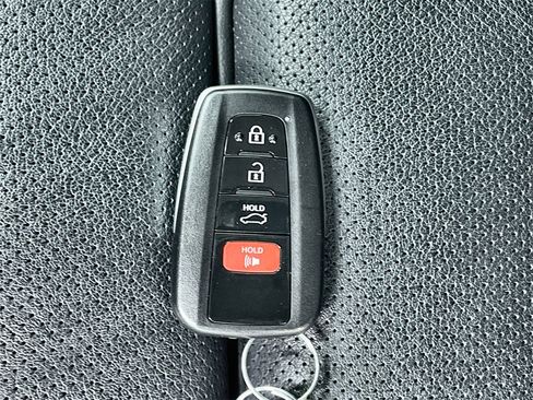 Used 2020 Subaru Legacy Limited image 32