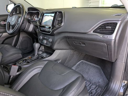 Used 2021 Jeep Cherokee Limited AWD/4WD image 31