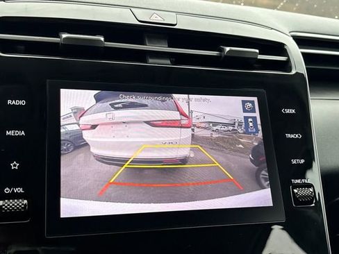 Used 2023 Hyundai Tucson SE image 17