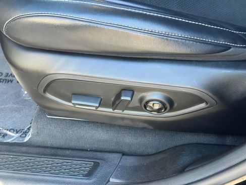 Used 2022 Jeep Grand Cherokee Altitude image 18