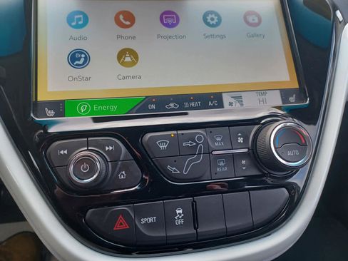 Used 2019 Chevrolet Bolt Premier w/ Infotainment Package image 12