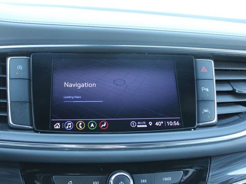 Used 2024 Buick Enclave Premium image 49