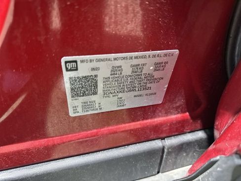 Used 2024 Chevrolet Equinox LT w/ LPO, Floor Liner Package FWD image 36