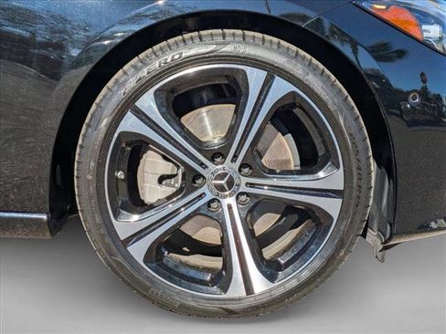 Used 2025 Mercedes-Benz C 300 Sedan image 22