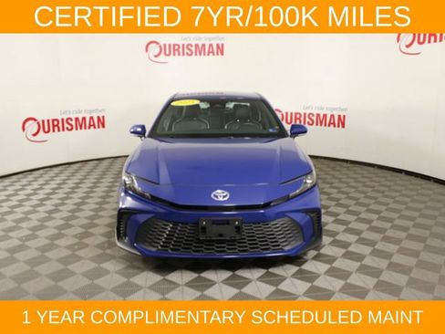 Used 2025 Toyota Camry SE FWD image 11
