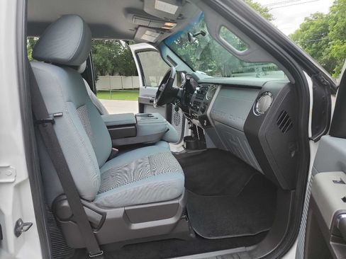 Used 2011 Ford F250 XLT w/ Chrome Pkg RWD image 35