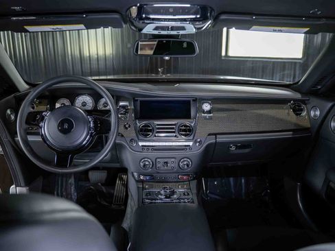 Used 2020 Rolls-Royce Wraith RWD image 21