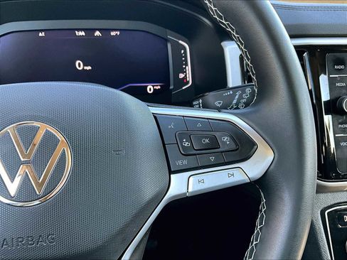 Used 2022 Volkswagen Atlas SE image 25