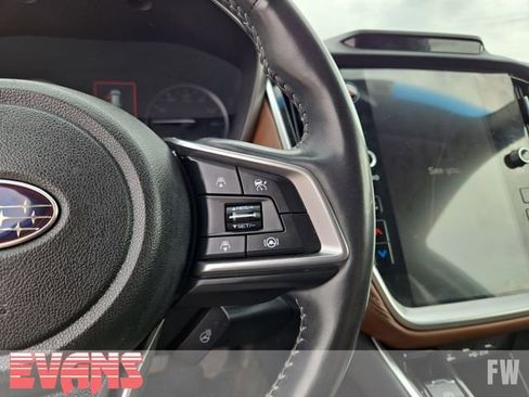 Used 2022 Subaru Outback Touring AWD/4WD image 13