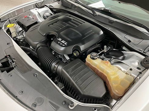 Used 2021 Dodge Charger SXT w/ Leather Interior Group image 22