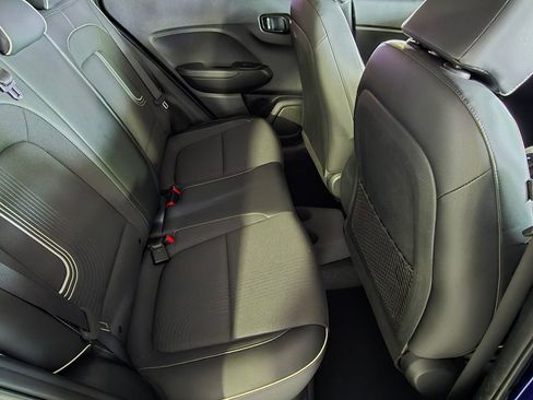 Used 2022 Hyundai Venue Limited w/ Cargo Package FWD image 15