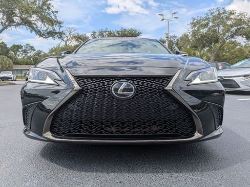 Used 2022 Lexus ES 350 F Sport w/ Accessory Package FWD image 8