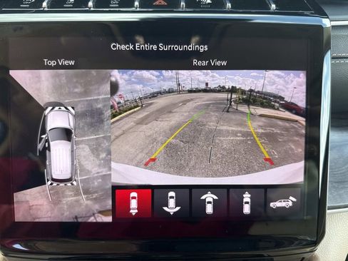 Used 2022 Jeep Grand Cherokee L Limited w/ Luxury Tech Group II AWD/4WD image 32