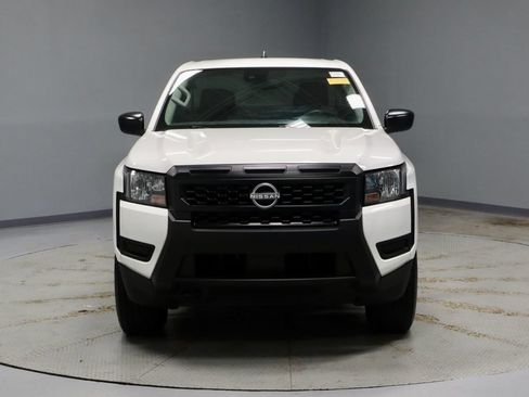Certified 2025 Nissan Frontier S AWD/4WD image 6