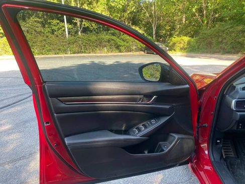Used 2021 Honda Accord Sport Special Edition image 13