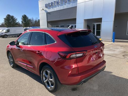 Used 2024 Ford Escape ST-Line w/ Tech Pack #1 AWD/4WD image 8