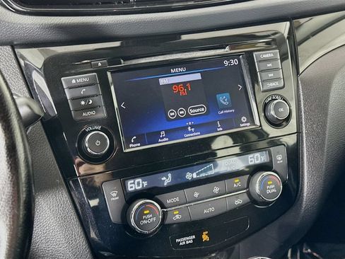 Used 2021 Nissan Rogue Sport SV AWD/4WD image 20