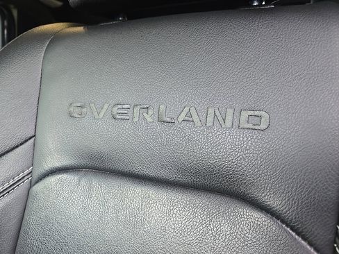 Used 2021 Jeep Gladiator Overland w/ Popular Equipment Package image 41