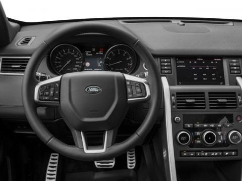 Used 2017 Land Rover Discovery Sport HSE image 7