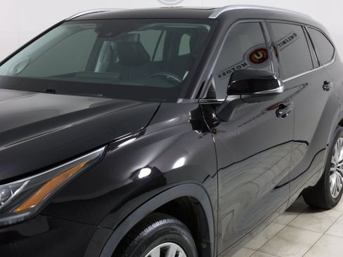 Used 2021 Toyota Highlander Platinum image 52