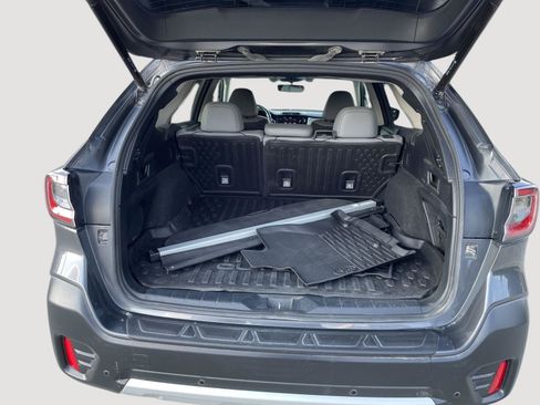 Used 2022 Subaru Outback Limited AWD/4WD image 7