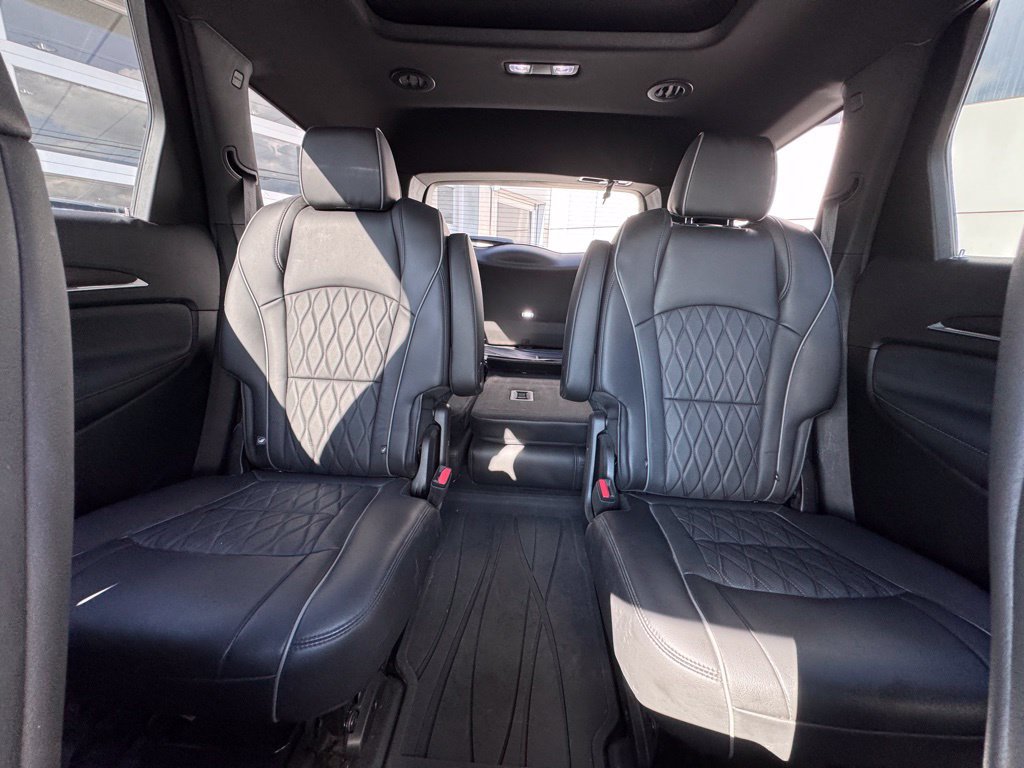 Used 2023 Buick Enclave Avenir w/ Trailering Package, 5000 lbs. AWD/4WD image 22