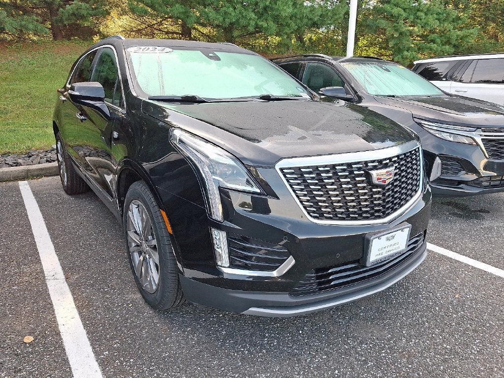 Certified 2024 Cadillac XT5 Premium Luxury AWD/4WD image 3
