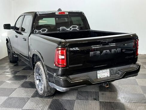 Used 2025 RAM 1500 Big Horn AWD/4WD image 9