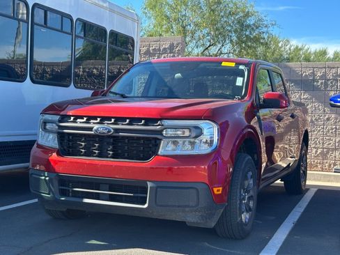 Used 2022 Ford Maverick XLT w/ XLT Luxury Package FWD image 2