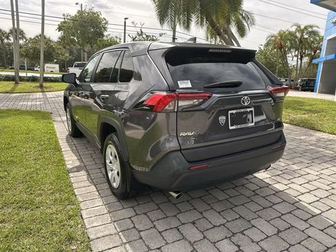 Used 2024 Toyota RAV4 LE FWD image 33