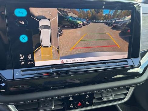 New 2026 Volkswagen Atlas SEL Premium R-Line image 10