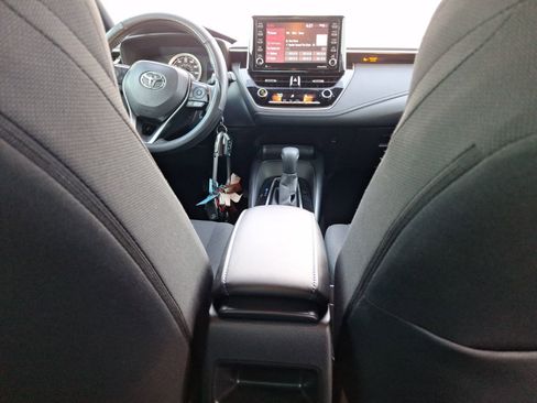 Used 2021 Toyota Corolla SE image 32