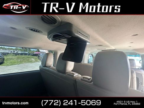 Used 2018 Nissan NV 3500 SL RWD image 13