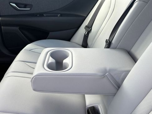 New 2026 Hyundai Elantra Limited image 12