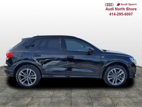 Used 2025 Audi Q3 2.0T Premium w/ Convenience Package image 2