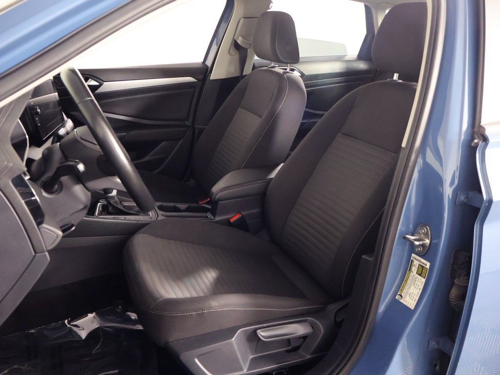 Used 2025 Volkswagen Jetta S FWD image 26