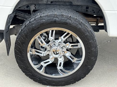 Used 2022 Ford F250 Limited image 12