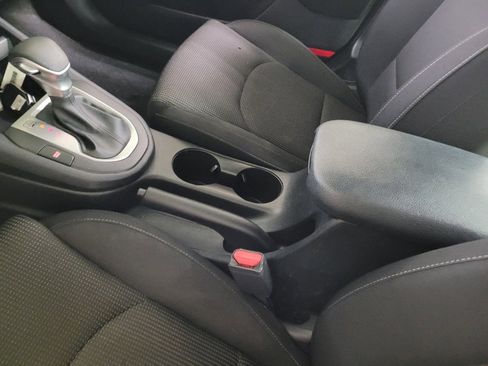 Used 2019 Kia Forte LXS FWD image 26