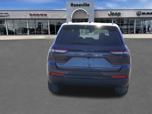 New 2025 Jeep Grand Cherokee Limited image 4