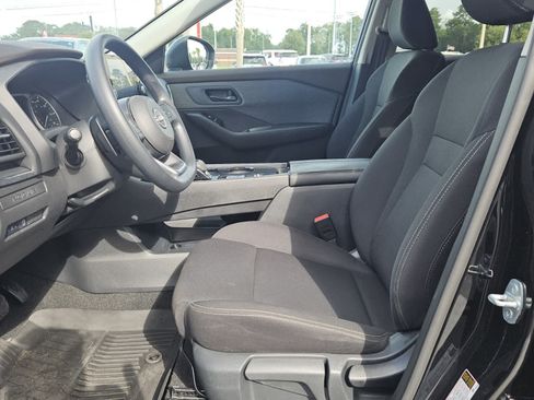 Used 2023 Nissan Rogue S FWD image 4