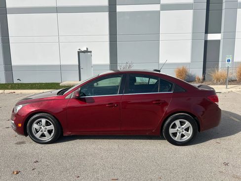 Used 2015 Chevrolet Cruze LT image 2