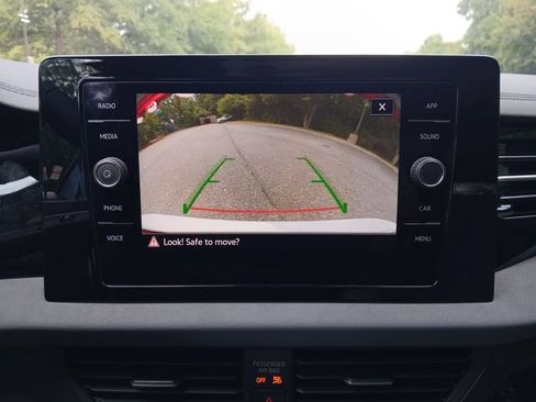 New 2027 Volkswagen Jetta SE FWD image 19