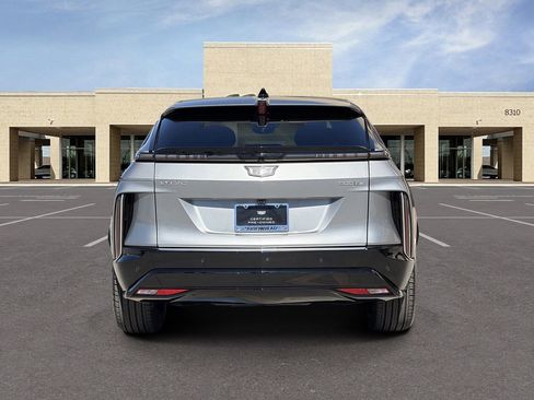 Certified 2025 Cadillac Lyriq Luxury w/ LPO, Floor Liner Package image 6