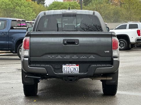 Used 2023 Toyota Tacoma TRD Sport image 5