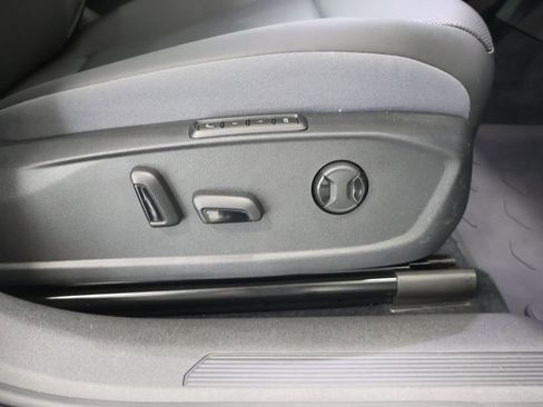 Used 2023 Volkswagen ID.4 Pro S image 22