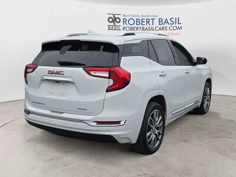 Used 2023 GMC Terrain Denali w/ Denali Premium Package image 5