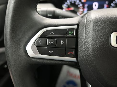 Used 2025 Jeep Compass Latitude w/ Sun & Sound Group image 28